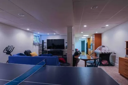 Beautiful 3600sqft Cottage on Lake Maxinkuckee in Culver Indiana.