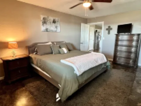 Barndominium on Gorgeous Ranch! Hotels in McClain County