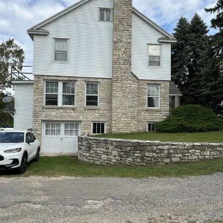 Four bedroom charming historical Harbor Haus in central Egg Harbor