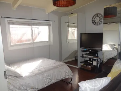 Within 30 Mins of SFO/OAK✈| Walk To Public Transit Hotels near California State University, East Bay