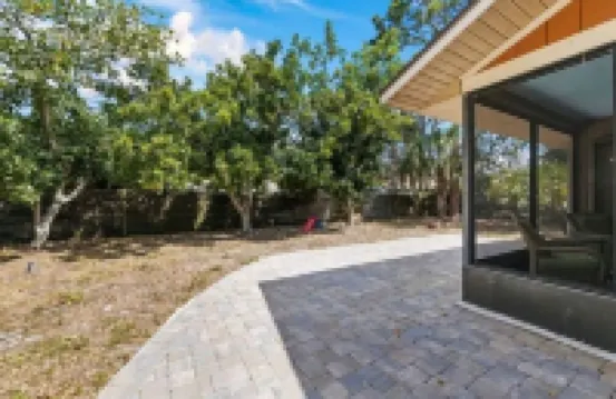 Modern 2 Bedroom Farmhouse