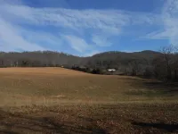 Getaway between Fall Creek Falls, Burgess Falls and Rock Island State Parks