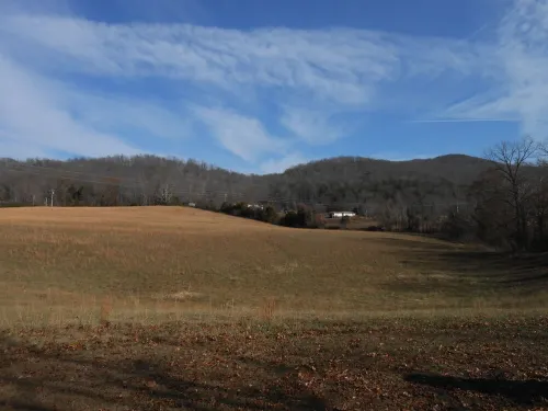 Getaway between Fall Creek Falls, Burgess Falls and Rock Island State Parks