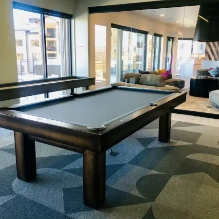 Pet Friendly “Tiny Home” Studio - Pool & Arcade