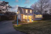 Beach Bungalow: Steps to Beach, Luxury Family Fun