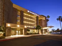 DoubleTree by Hilton Phoenix North Hotels near North Mountain