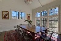 SIMPLY THE BEST SPOT IN HIGHLANDS. 1 BLOCK TO MAIN STREET!