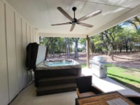 4-Bedroom Vacation Home Just 5 Minutes from Lake Texoma