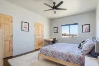 Adobe Style Home with Mountain Views, Pet Friendly!