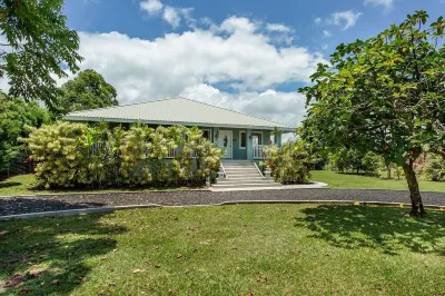 NEW - Lauhala - Hawaiian Villa with private hot tub