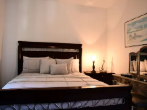 Martin’s Guesthouse Hotels in Hounsfield