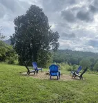 Nestled in the Mountains near Dry Falls! Easy access!
