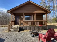 Cub Cabin Has Star Gazing  for Outdoor Lovers. No Pets Allowed