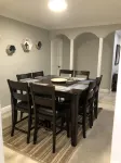 Tropical Paradise, Private Heated Pool & Spa, Built-in-BBQ