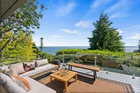 Sunrise Oasis | Water View | Family & Dog friendly