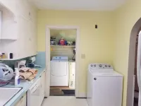 Country farm house near Port Clinton perfect for fishing and Lake Erie getaways.