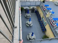 New on VRBO-1 Minute Walk to the Wildwood Beach and Board Walk!