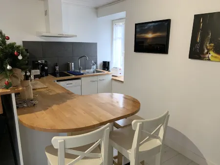 Apartment with garden