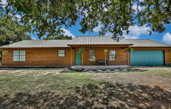 3-Bedroom 2 Bath W/ Hot Tub Near Winstar