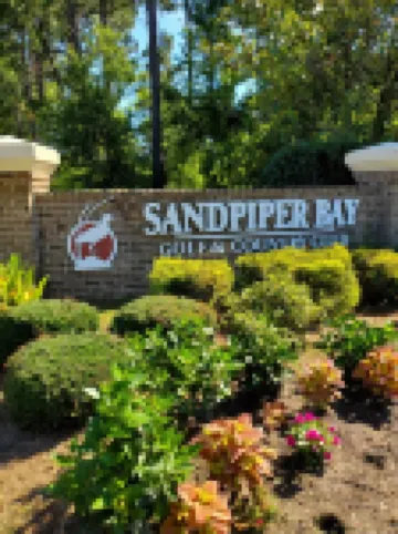 Salty Livin & Golf Retreat. Your Relaxing, Stress Free Vacation Awaits You!!