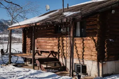 Ski/Mountain Bike Cabin, hot tub, amazing views, 6 acres