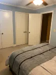 Gated Condo Community and Personal parking, Near campus, WIFI, Washer/Dryer