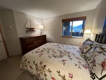 On Lake Dillon with Amazing Views Everywhere! Hot Tub, Grill, Private Deck! Отели рядом с достопримечательностью «Walmart»