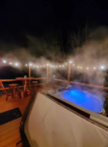 The Banty Rooster - A Couples Getaway in the Mountains of East Tennessee