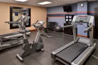 Hampton Inn & Suites by Hilton Tacoma - Gym