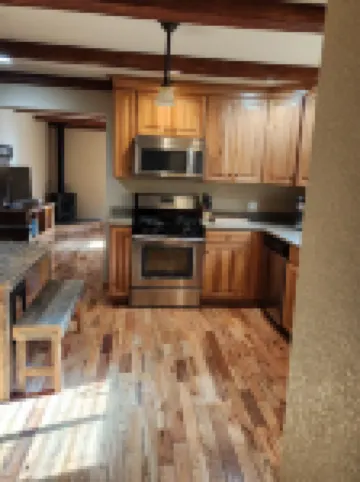 Escape to Nature: Charming 3-Bedroom Cabin near Trinity Lake