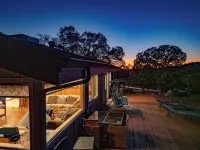 Two Houses on 100 acres-Pool-2 Hot Tubs-45 Min to Yosemite Nat. Park