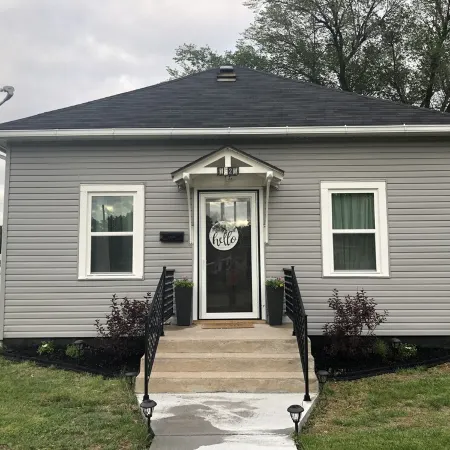 Updated kitchen, Close to downtown, Pet friendly, Privacy fenced backyard!
