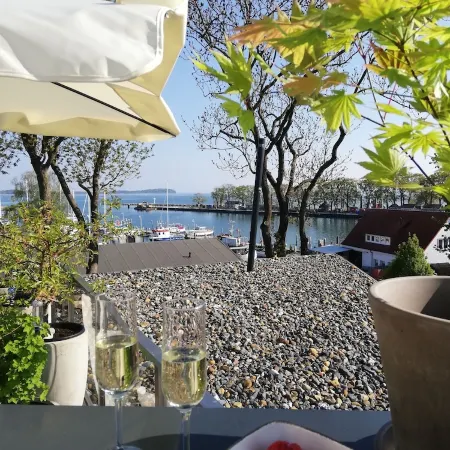 Exclusive vacation apartment with harbor view - style, comfort and soul