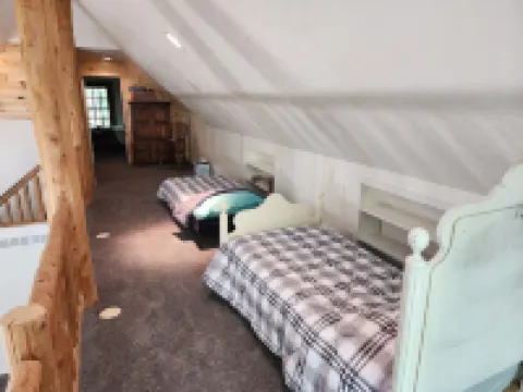 Otsego Lake Oasis! Spacious 3 bd + loft. Sleeps 12. Separate Private Lake Access