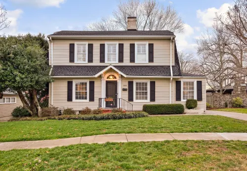 Luxurious Cape Cod in Emerywood - Minutes to Furniture Market & HP University