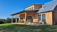 EXTRAORDINARY Home at Sky Hawk Ridge, a 185-acre Refuge next to Buffalo River