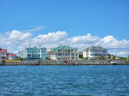 Downtown Bay View Luxury Condo Spectacular view!