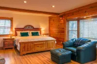 Long-Range Mtn Views, Huge Deck, Spa, Play Room, 1 Mile to Ski Resort & Trails - balcony
