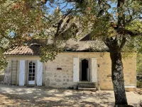 Magnifique Propriété sur un Terrain de 55 Ares, Piscine, 5 Chambres Hôtels à proximité de : Maison du 15e siècle