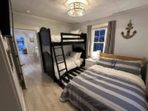 Dog-Friendly Beach Cottages within a mile of town and 7 Lake Michigan beaches