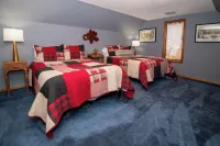 WhiSki Cabin - 12 Acres With a Mountain View!