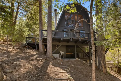 Mellow Mountain A-frame Hideaway with Hot Tub Hotels in Running Springs