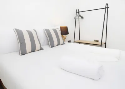 Stylish London Flat with Garden, Close to City Hotels near Leyton Orient FC