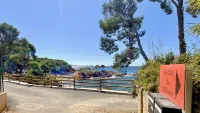 Plage du Capelan Parking Entrée Privé Climatisé Calme Assuré Hotels in Bandol