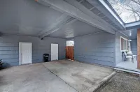 The North Star - Luxury 3bd/3ba Home by WholeFoods Hotels in Jackson