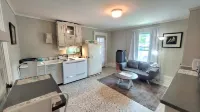 Vintage One Bedroom with Living/Kitchen
