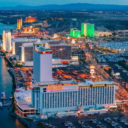 Casa Feliz is minutes from Colorado River, Oatman, Casinos, Laughlin.