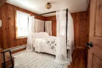 ❖Charming Log Cabin❖Firepit❖Great Deck with Grill❖