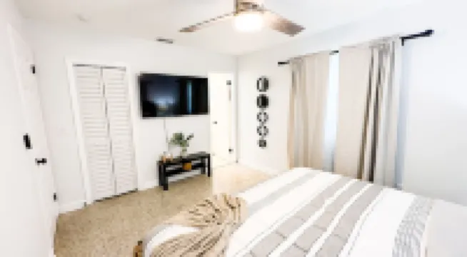 Casita del Sol - Minutes From Downtown and Beaches