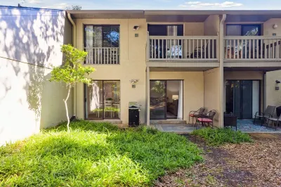 Seas the Day - Stepless -Walking distance from beach - New remodel interior 2023 Hotels near Hilton Head Airport